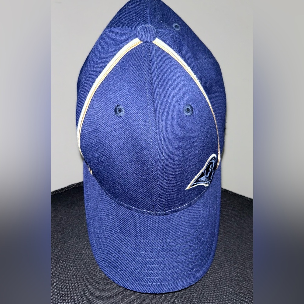 St Louis Rams Reebok OSFA fitted hat LA - Picture 2 of 6